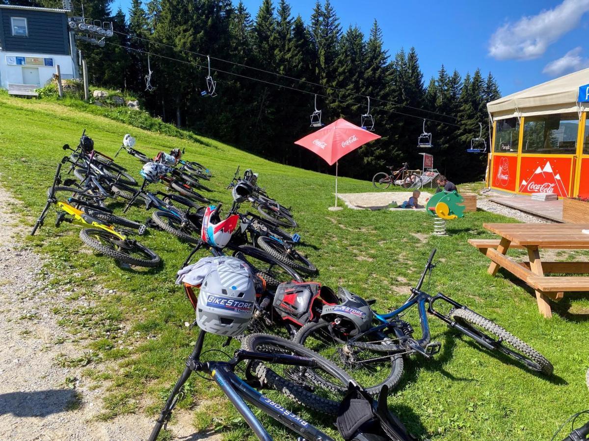 Art In Waldfrieden Apartamento Semmering Exterior foto
